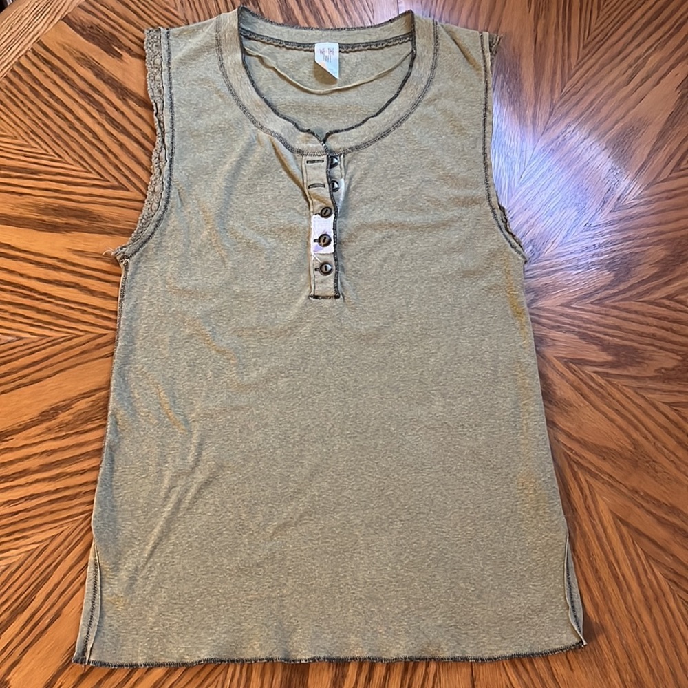 Free People | We The Free | Anthropologie Tank Green w Lace Detail Women’s L GUC